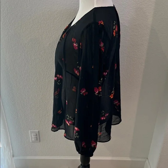 City Chic Black Floral Sheer Blouse - Picture 2 of 7